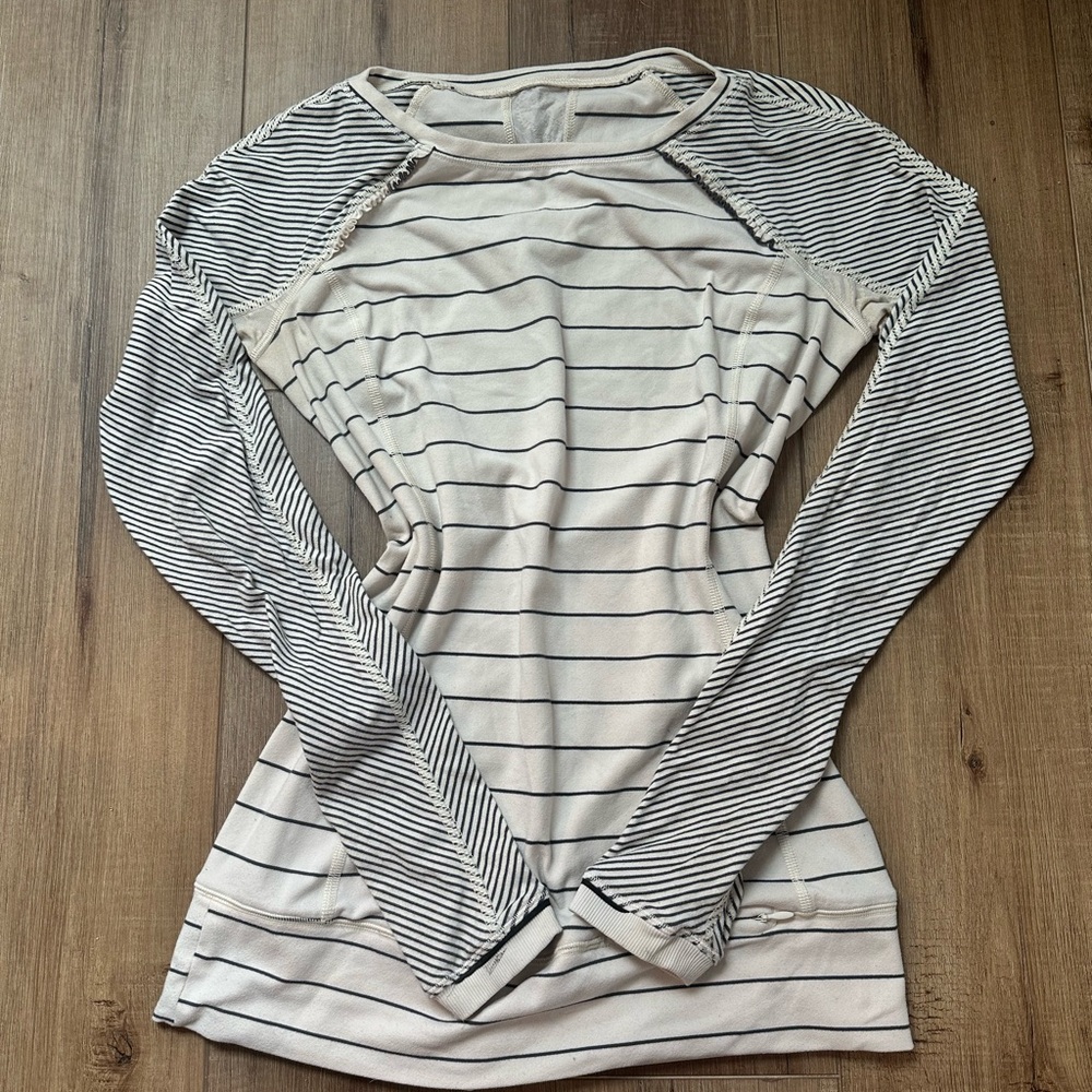 VINTAGE lululemon shirt size 6